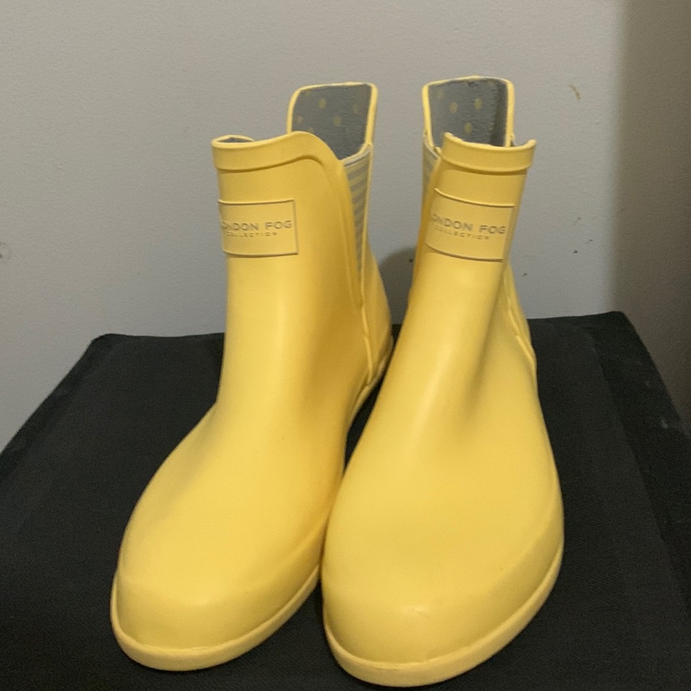 Pale Yellow Ankle Rain Boots